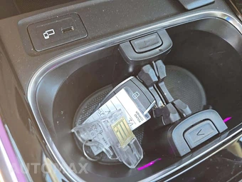 2023 Mercedes-Benz GLB 250 - miniatura 8