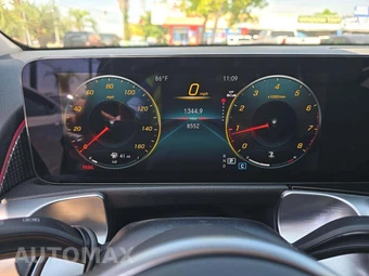 2023 Mercedes-Benz GLB 250 - miniatura 9