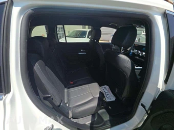 2023 Mercedes-Benz GLB 250 - miniatura 13