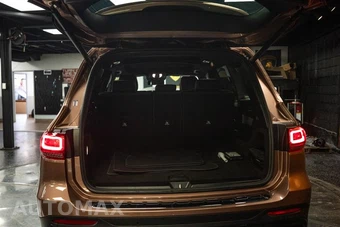2023 Mercedes-Benz GLB 250 - miniatura 7