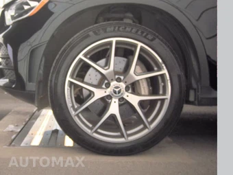 2023 Mercedes-Benz GLC 300 4MATIC – miniatura 9