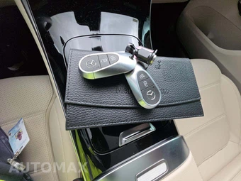 2023 Mercedes-Benz GLC 300 4MATIC - miniatura 8