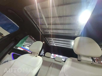 2023 Mercedes-Benz GLC 300 4MATIC - miniatura 11