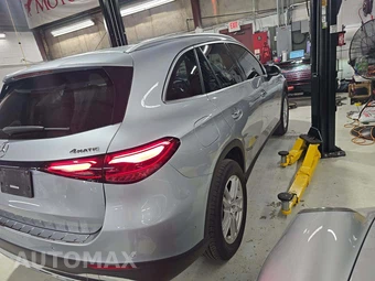 2023 Mercedes-Benz GLC 300 4MATIC - miniatura 3