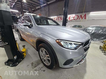 2023 Mercedes-Benz GLC 300 4MATIC - miniatura 4