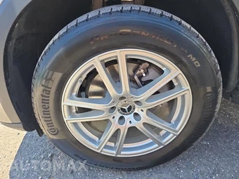 2023 Mercedes-Benz GLC 300 4MATIC - miniatura 8