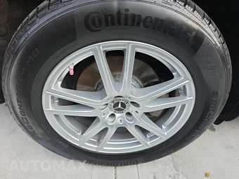 2023 Mercedes-Benz GLC 300 4MATIC - miniatura 10