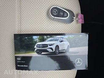2023 Mercedes-Benz GLC 300 4MATIC – miniatura 32