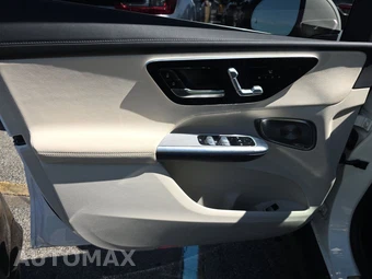2023 Mercedes-Benz GLC 300 4MATIC – miniatura 9