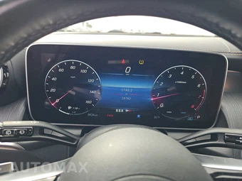 2023 Mercedes-Benz GLC 300 – miniatura 12