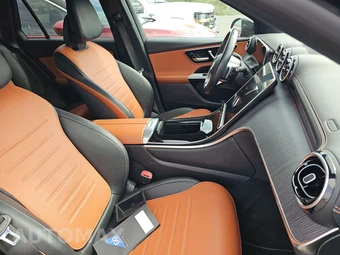 2023 Mercedes-Benz GLC 300 – miniatura 8