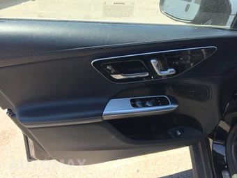 2023 Mercedes-Benz GLC 300 - miniatura 9
