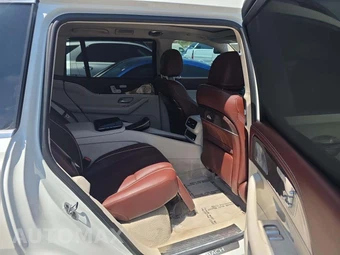 2023 Mercedes-Benz Maybach GLS 600 4MATIC – miniatura 16