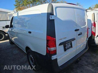 2023 Mercedes-Benz Metris Cargo Van 126.0" WB – miniatura 3
