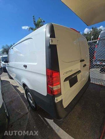 2023 Mercedes-Benz Metris Cargo Van 135.0" WB – miniatura 2