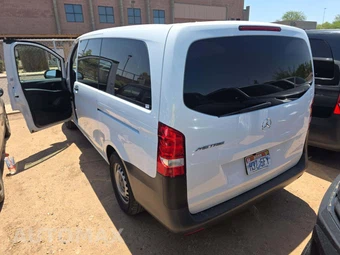 2023 Mercedes-Benz Metris Passenger Van 126.0" WB – miniatura 2