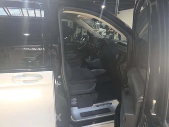 2023 Mercedes-Benz Metris Passenger Van 126.0" WB - miniatura 16