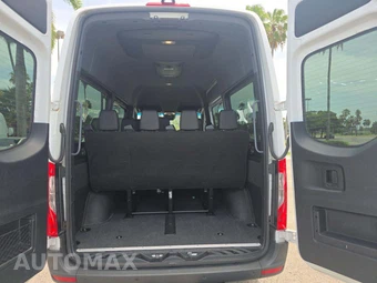 2023 Mercedes-Benz Sprinter 2500 Base – miniatura 12