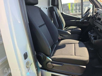 2023 Mercedes-Benz Sprinter 3500XD Cab Chassis DRW - miniatura 15