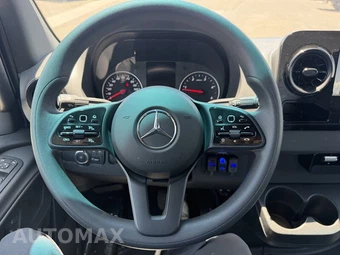 2023 Mercedes-Benz Sprinter 3500XD Cab Chassis DRW - miniatura 10