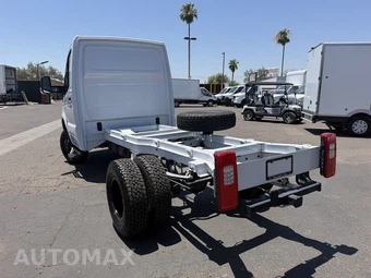 2023 Mercedes-Benz Sprinter 3500XD Cab Chassis DRW - miniatura 5