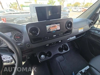 2023 Mercedes-Benz Sprinter 3500XD Cab Chassis DRW - miniatura 10