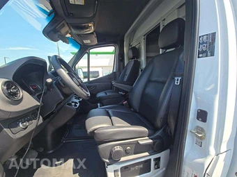 2023 Mercedes-Benz Sprinter 3500XD Cab Chassis DRW - miniatura 6