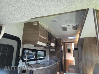 2023 Mercedes-Benz Sprinter 3500XD Cab Chassis – miniatura 11