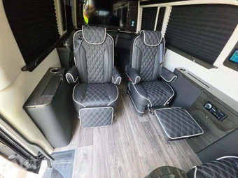 2023 Mercedes-Benz Sprinter 3500XD Cargo Van DRW High Roof 170.0" WB - miniatura 16