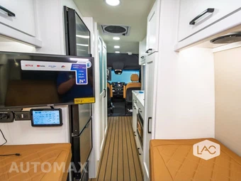 2023 Mercedes-Benz Sprinter 3500XD Cargo Van High Roof 170.0" WB - miniatura 9
