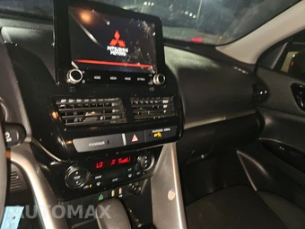 2023 Mitsubishi Eclipse Cross LE – miniatura 11