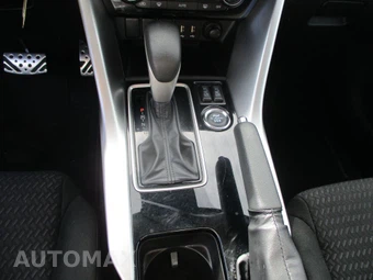 2023 Mitsubishi Eclipse Cross LE - miniatura 17