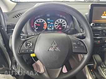 2023 Mitsubishi Eclipse Cross LE – miniatura 10