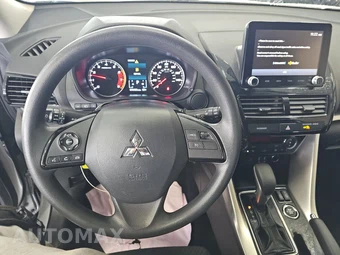 2023 Mitsubishi Eclipse Cross LE – miniatura 11