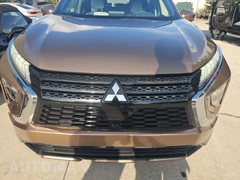 2023 Mitsubishi Eclipse Cross SEL – miniatura 2