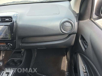 2023 Mitsubishi Mirage G4 ES – miniatura 19