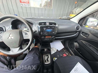 2023 Mitsubishi Mirage G4 LE – miniatura 10