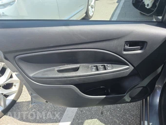 2023 Mitsubishi Mirage SE – miniatura 9