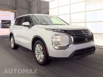 2023 Mitsubishi Outlander ES - miniatura 3