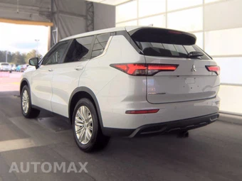 2023 Mitsubishi Outlander ES - miniatura 6