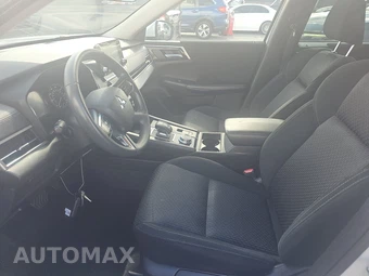 2023 Mitsubishi Outlander ES - miniatura 7