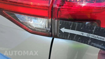 2023 Mitsubishi Outlander ES - miniatura 23