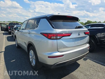 2023 Mitsubishi Outlander ES - miniatura 6
