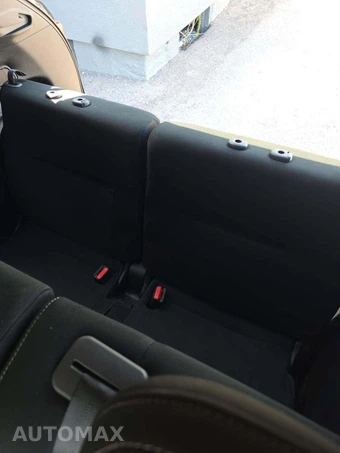 2023 Mitsubishi Outlander ES - miniatura 14