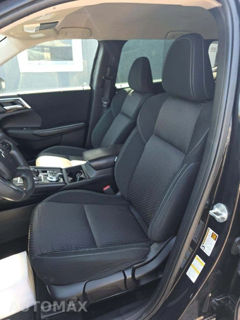 2023 Mitsubishi Outlander ES - miniatura 6