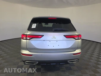 2023 Mitsubishi Outlander ES - miniatura 5