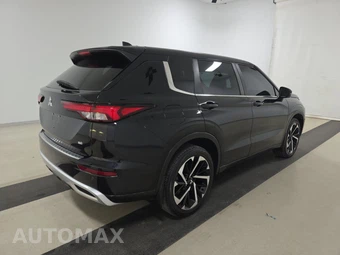 2023 Mitsubishi Outlander ES - miniatura 4