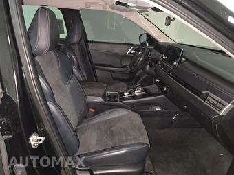 2023 Mitsubishi Outlander ES - miniatura 8