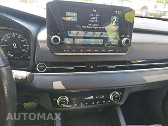 2023 Mitsubishi Outlander PHEV SE - miniatura 10