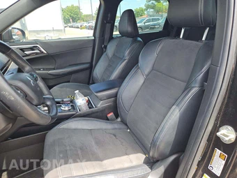 2023 Mitsubishi Outlander SE Black Edition - miniatura 3